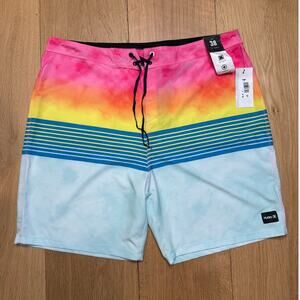 NWT Hurley Weekender 20" Striped Multi Color Board Shorts Men's Size 38